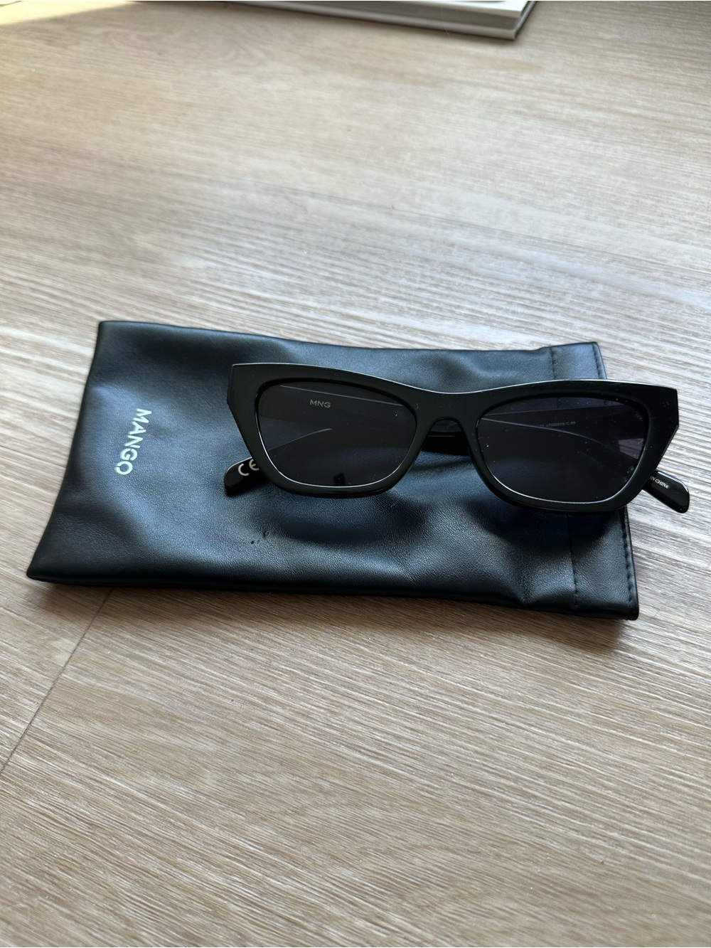 Mango Black Cat-Eye Sunglasses with Dark Lenses